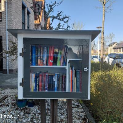 <a title='Bekijk details De Koolmees' href='https://minibiebs.nl/minibieb/de-koolmees'>De Koolmees</a>