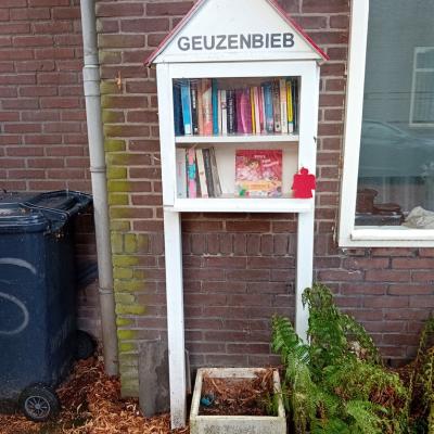 <a title='Bekijk details Geuzenbieb Huygensstraat' href='https://minibiebs.nl/minibieb/geuzenbieb-huygensstraat'>Geuzenbieb Huygensstraat</a>