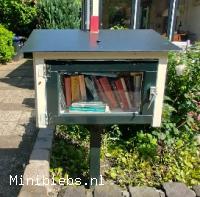 Minibieb aan de Eikenweg minibieb Eikenweg.