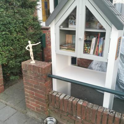 <a title='Bekijk details Lauras minibieb' href='https://minibiebs.nl/minibieb/laura-s-minibieb'>Laura's minibieb</a>